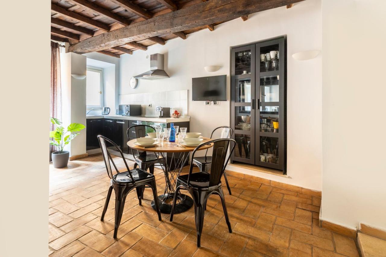 Deza Cozy Place In Monti Rome Exterior photo