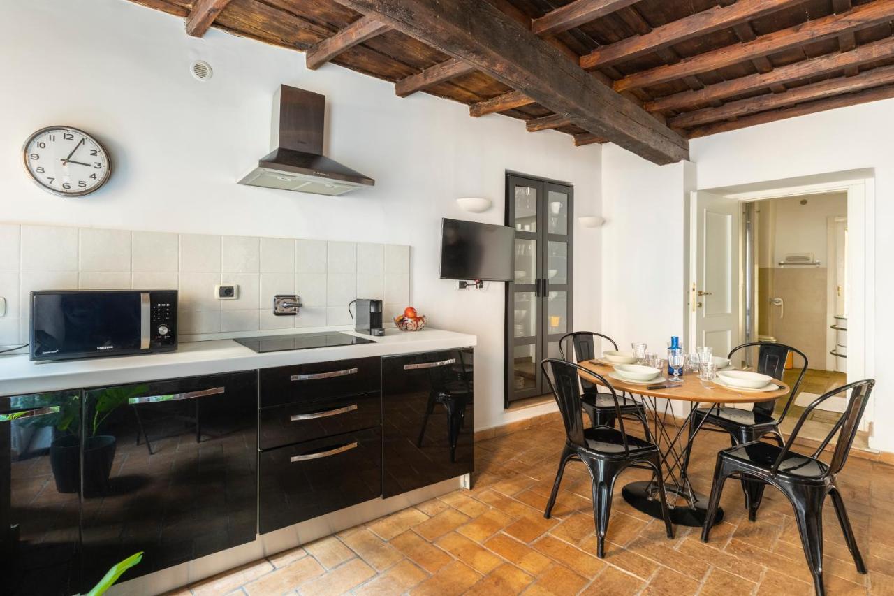 Deza Cozy Place In Monti Rome Exterior photo